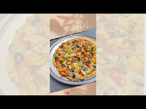 Pizza Baja en Carbohidratos 🍕#pizza #shorts #lowcarb #keto #ketodiet #pizzalowcarb #receta #cocina