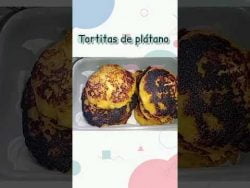 Plátano, harina y queso panela , delicioso 🤤🍌 #shortsfeed #short #recetafacil #receta #shortsvideo