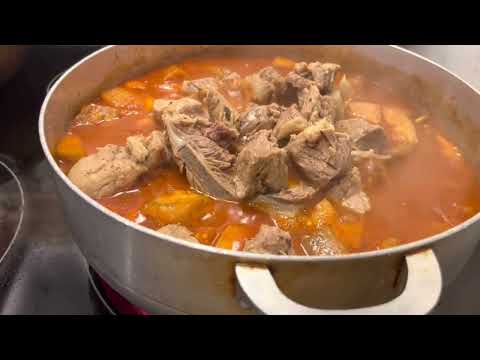 #Receta dominicana de abuela dominicana berenjena guisada con queso y carne de cerdo