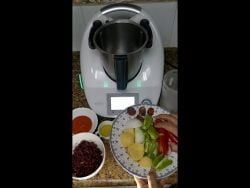 #SHORT ALUBIAS ROJAS CON VERDURAS Y CHORIZO EN THERMOMIX
