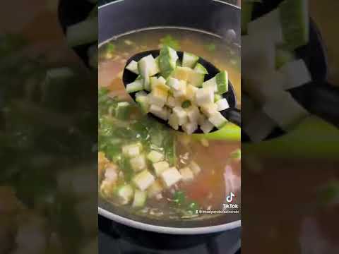 Sopa de verduras con un toque diferente y delicioso! #sopadeverduras #sopa #receta #cocina