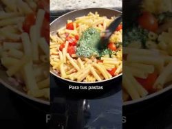 Un básico muy fácil😋para tu cocina, Pesto de espinaca #shorts #receta #cocina