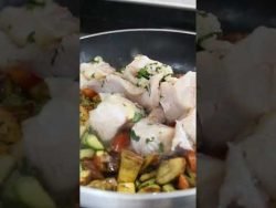 Atún con verduras #atun #verduras #cocina #sabor #receta #tutorial #pescado #vegetales
