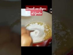 Brocoli con Papas al Gratin al Horno. Receta Completa en mi canal 🥦🥔🧀 #receta