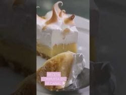 Encuentra mi #receta de #piedelimon en mi canal Sandra Jarufe – Pastelería 👩‍🍳 #pastry #pa ...