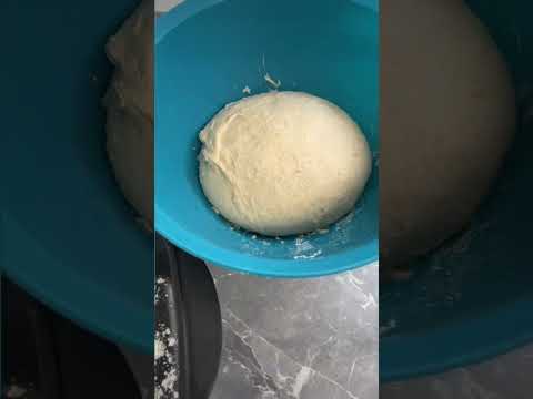 Folgt mir gerne für Rezepte mit & ohne den Thermomix! #shorts #brotbacken #thermomix #joghurtkruste