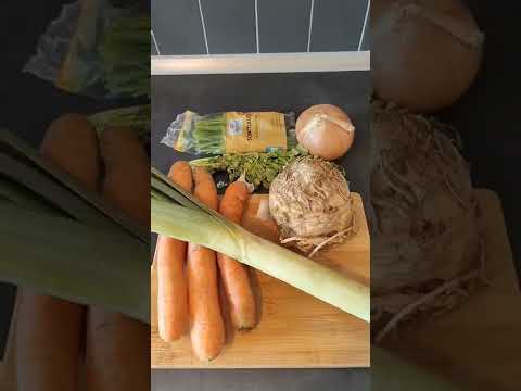 Gemüsebrühe selbst machen | 295/365 #rezept #kochen #thermomix #gemüse #vlog