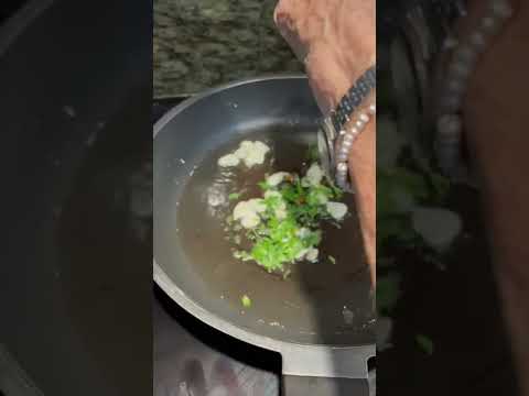 Nueva #receta #viral Hoy: #Almejas en salsa verde. ¿Te animas a hacerla? #recetasdelaabuela