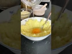 Tortitas de papa rellenas de atún🤗pruébalas! #shorts #receta #cocinafacil