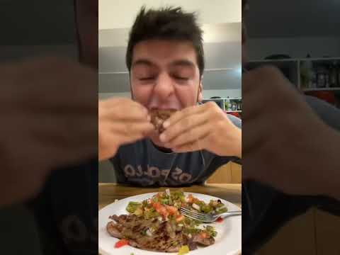 Bisteck con nopales en la fonda del shavo #humor #lentejas #receta #shavos