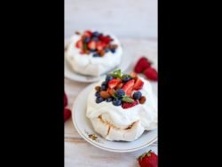 Guárdate esta increíble #receta #pavlova #merengue #shorts
