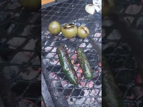 Salsa Tatemada 🔥🌶🍅 #shorts #youtube #grill #receta #grill #food #carbon #receta #parilla
