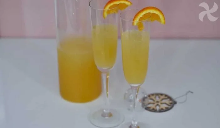 Bebida sin alcohol para Nochevieja, con zumo de naranja