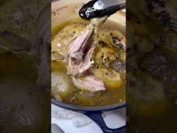 Chile Verde Chicken Tamales 🫔 #freddsters #cooking #tamales #cocina #receta #mexican #shorts