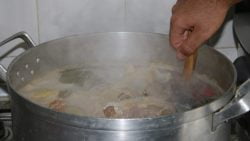 ¿Cuál es la diferencia entre caldo de pescado y fumet?