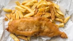 El curioso orIgen del famoso ‘fish and chips’ de los ingleses