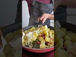 🧀 Tartiflette 🧀 #Tartiflette #Receta #patatas #patatasalhorno #recetarapida #recetabrutal #bacon