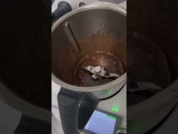 Kek coklat moist kukus|steamed chocolate cake|soft#short #chocolatecake#tm9#thermomix#fyp