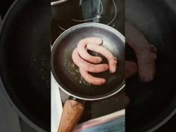 #shorts #reels #food #receta #salchichas #night #hot #dog #hotdog #oil #respect