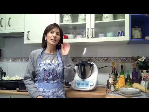 Caldo de pollo y coliflor al vapor en thermomix