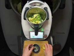 Cauliflower/broccoli salad in Thermomix
