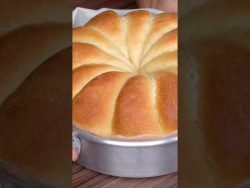 PAN CASERO ESPOJOSO. #shorts #receta #cocina #recetafácil #pan #pancasero #food #recetasencilla