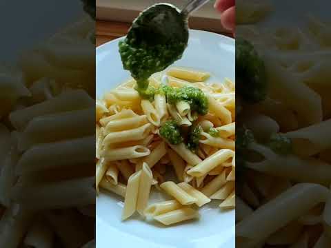 Pasta al pesto. Receta fácil y muy rica. #pasta #pastaalpesto #thermomix #tm6 #thermomixtm6