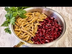 ¡Poca gente cocina los MACARRONES con ALUBIAS! #alubias #receta