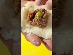 ¡qué fácil se hace una papa rellena! bueno dos… #papa #receta #recetafacil #paparellena