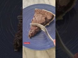 Tarta de chocolate 🍫 #receta en comentarios #chocolate #postre #brownie #molten