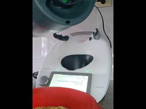 Tarta flan de conguitos, fácil y rico con Thermomix