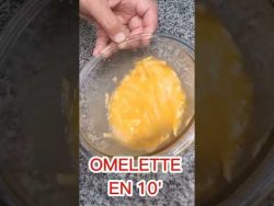 Hoy omelette en 10' #diy #receta #cocina #fácil #chef #rico #shorts #omelette #tortillafran ...