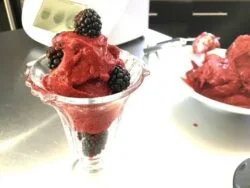 Helado ligero de moras con Thermomix® – #tm6  #tm5  #tm31