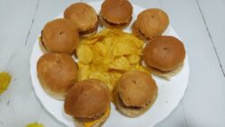 Mini hamburguesas en freidora de aire o airfryer