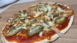 Pizza con Tortilla de Trigo en Freidora de Aire 🍕