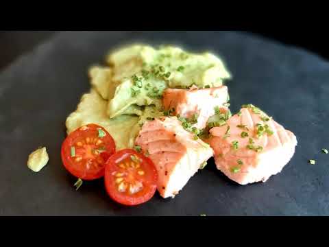 SALMÓN con Salsa de Aguacate con THERMOMIX®. Así de rápido, así de rico…