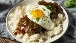 Loco Moco, receta hawaiana