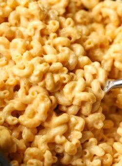 Macarrones con queso sin hervir en olla de cocción lenta