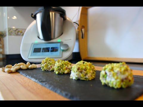 BOLAS DE QUESO CON THERMOMIX . APERITIVO RAPIDO