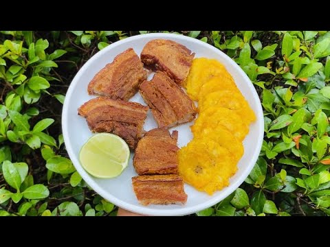 Chicharrón de cerdo en la freidora de aire