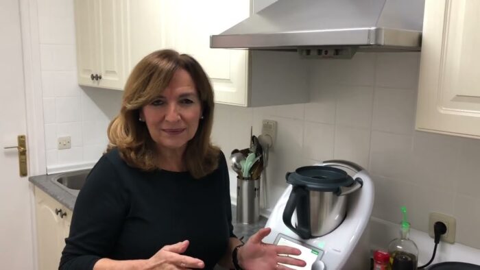 Garbanzos con atún, tomate y piquillos con thermomix/realizada por Justa Molina #JustaMolina