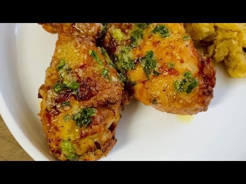Muslos de pollo en la freidora de aire