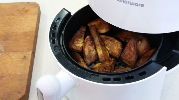 Patatas fritas en freidora de aire (sin aceite) o airfryer