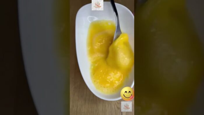 Rollitos de hojaldre con salchichas en la freidora de aire. Airfryer