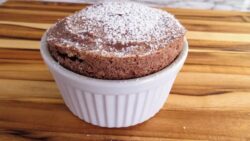 Souffle de chocolate en freidora de aire