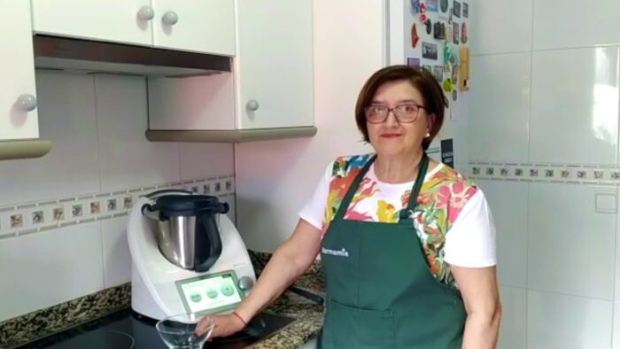 como hacer aperitivo de pimientos confitados con thermomix