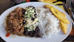 Pabellón criollo, receta venezolana