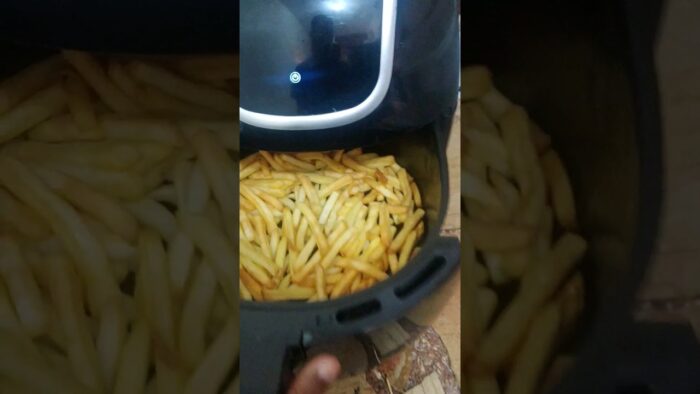 papitas fritas con salchichas fácil de hacer, con freidora de aire…! 🤣🤣😂