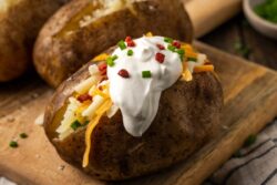 Papas al horno con olla de barro |  Galletas y Copas