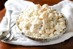 Ensalada de ojo de rana – Galletas y tazas